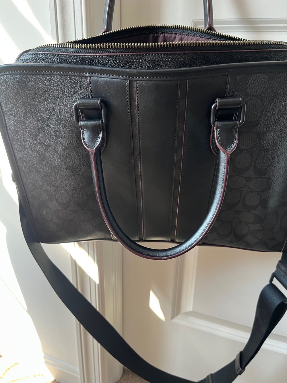Coach Black Signature Canvas & Leather Laptop Brief with Burgundy Trim - Picture 3 of 6